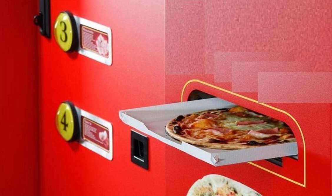 Robotic Pizza Vending Machines