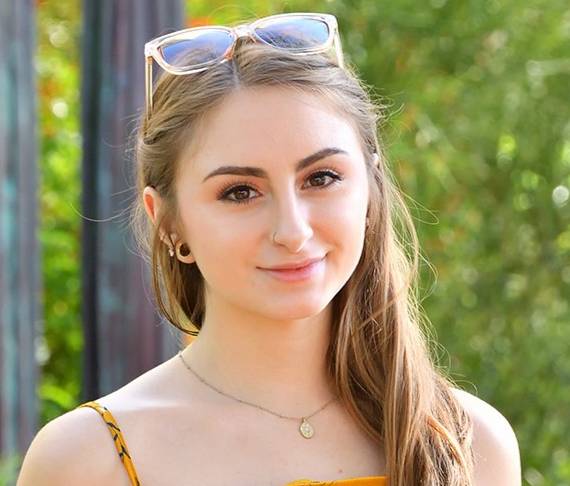 Penelope Kay, Bio, Age, Picture, Facial, Height, Wiki, Net Worth