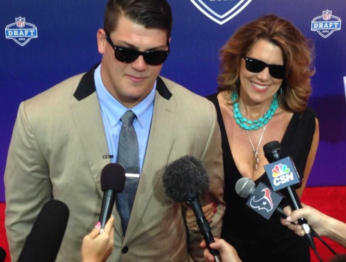 Taylor Lewan mom